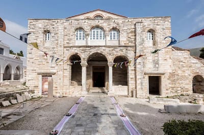 Paros