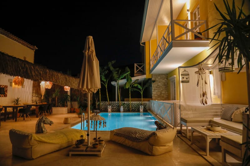 Adacan Otel Alaçatı