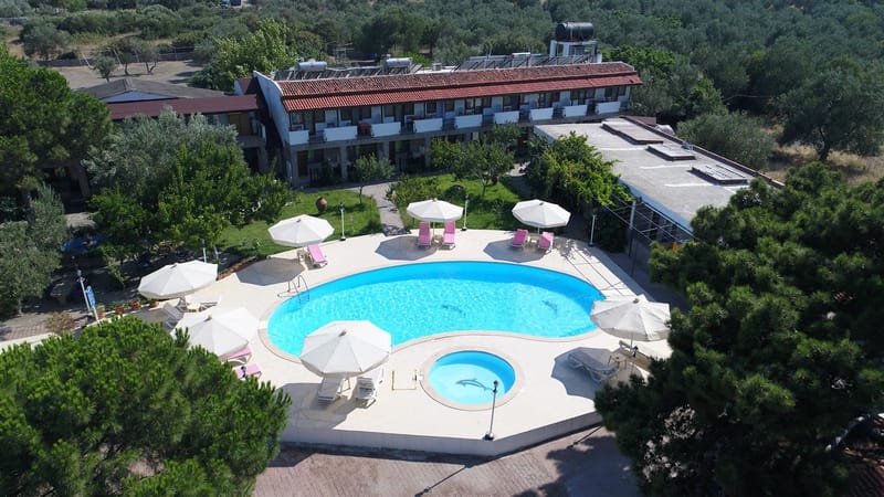 Assos Kadırga Otel Bayramın Yeri