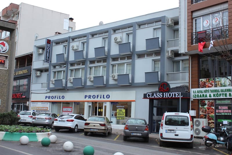 Class Hotel