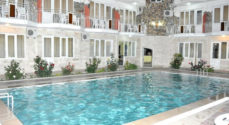 Dolphin Yunus Hotel