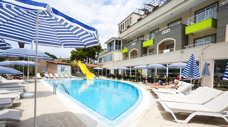 Rich Melissa Hotel