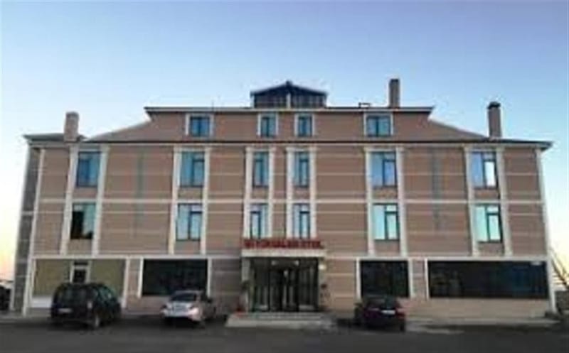 Yükselen Otel