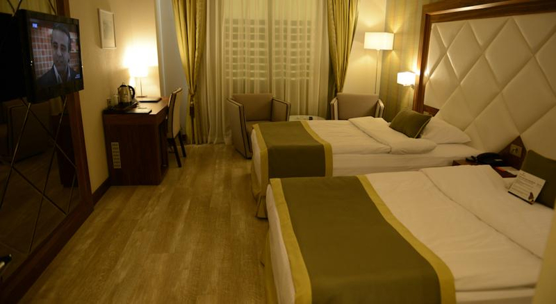 Adana Plaza Otel Resim 8