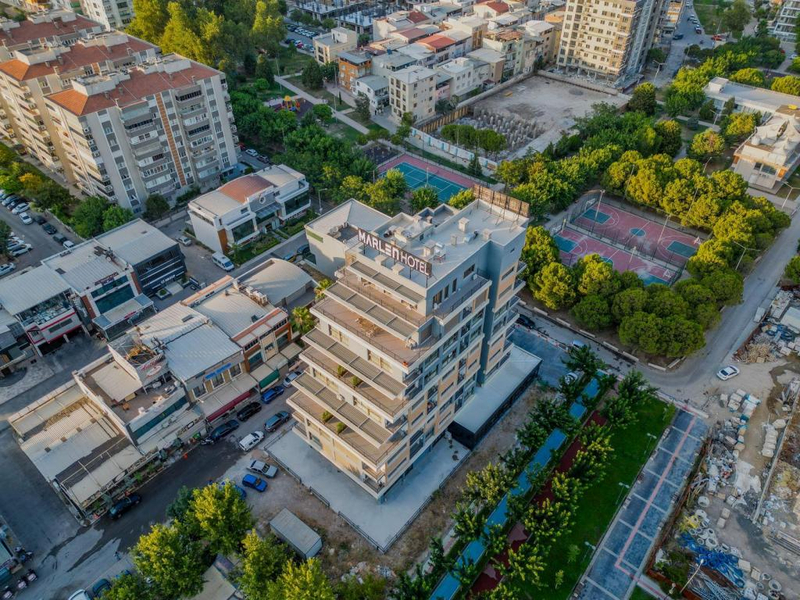 Marlen Hotel Bayraklı Resim 3