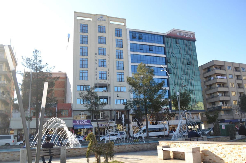 Otel Zeki Resim 2