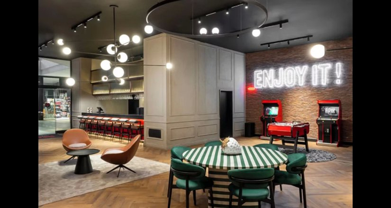 Radisson RED İzmir Point Bornova Resim 6