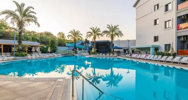 Tui Suneo Costa Mare Suites Resim 3