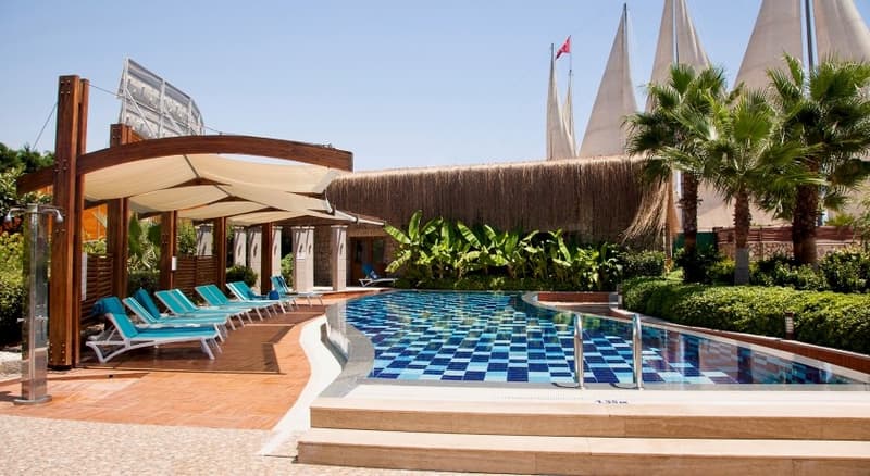 Adenya Hotel & Resort