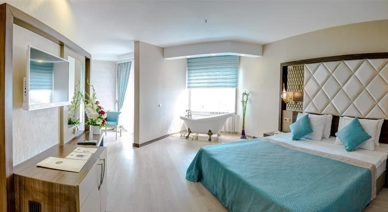 Adin Beach Hotel