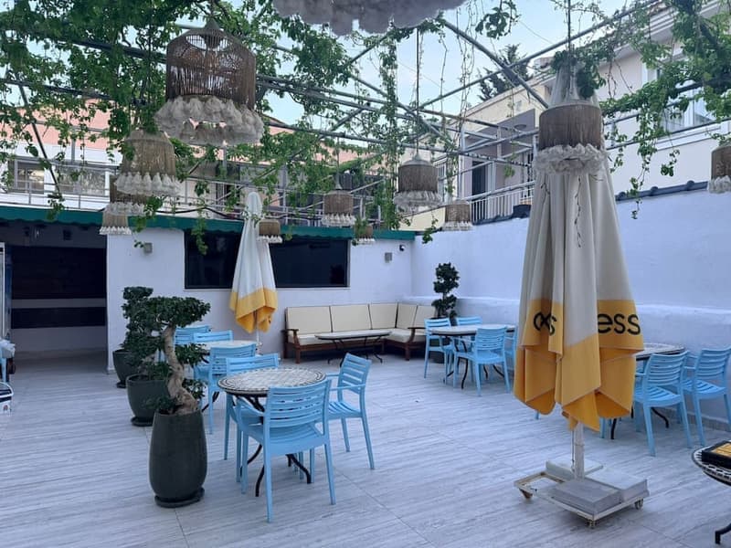 Ados Hotel Çeşme