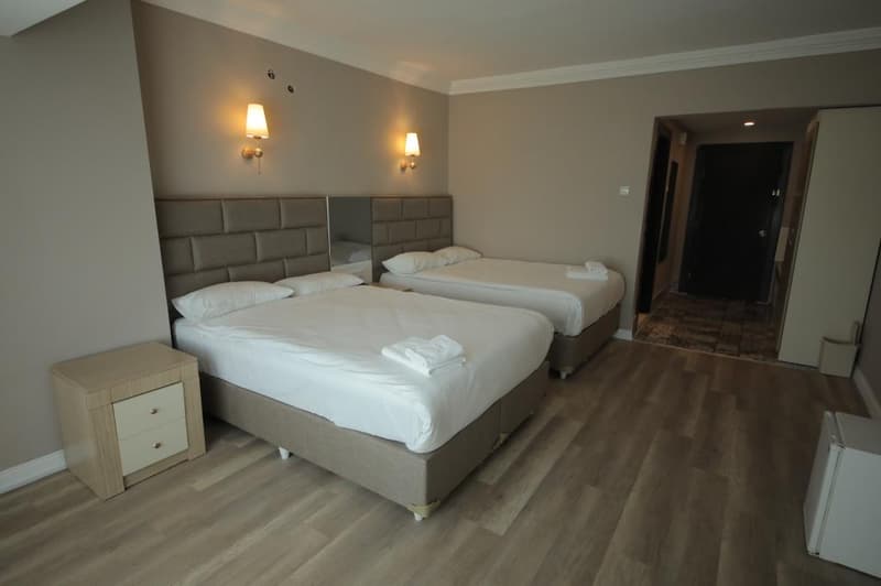 Airport Resort Hotel