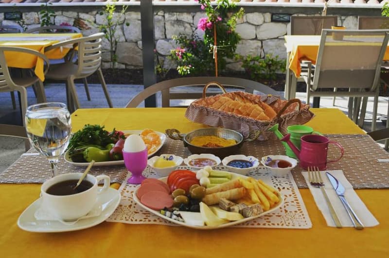 Akbük Taş Otel