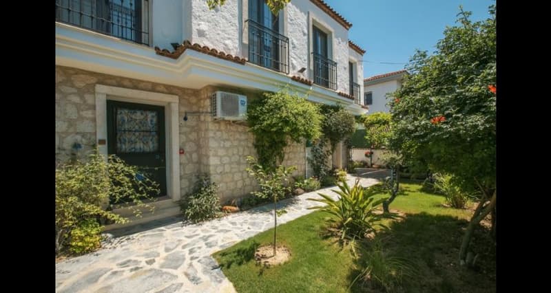 Alaçatı Albatross Hotel