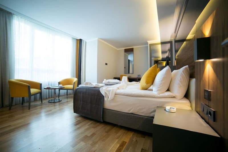 Ankacity Suit Flat