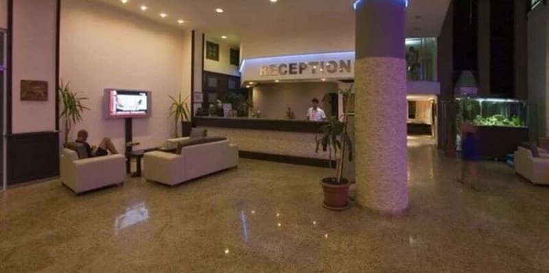 Arabella World Hotel