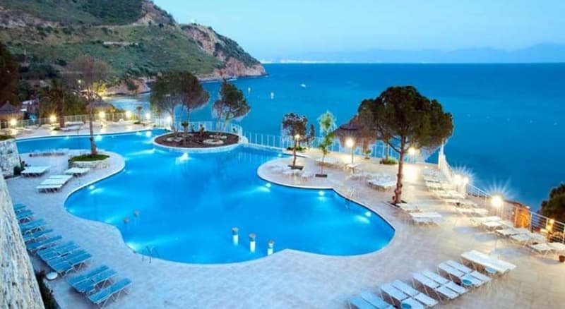 Aria Claros Beach Spa Resort