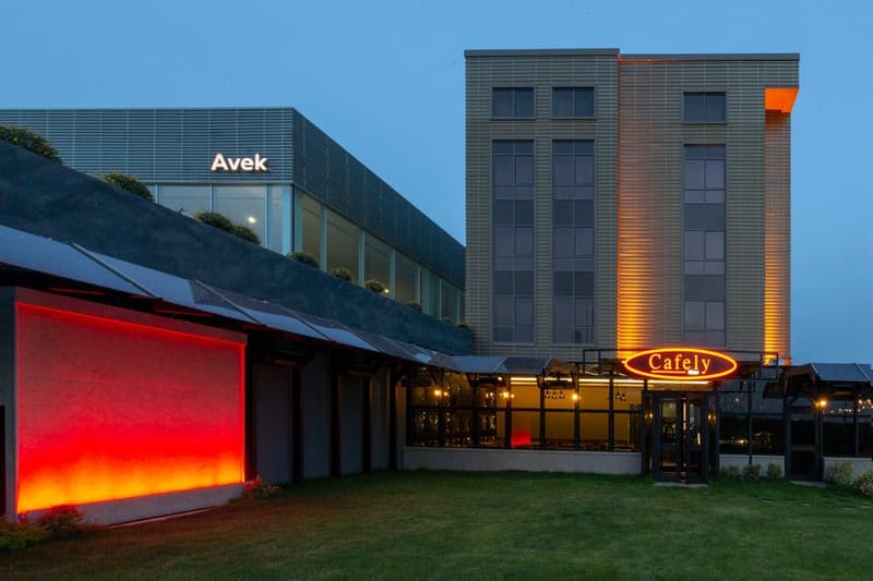 Avec Hotel