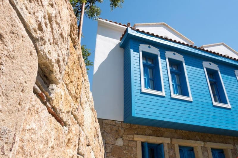 Ayapetro Hotel