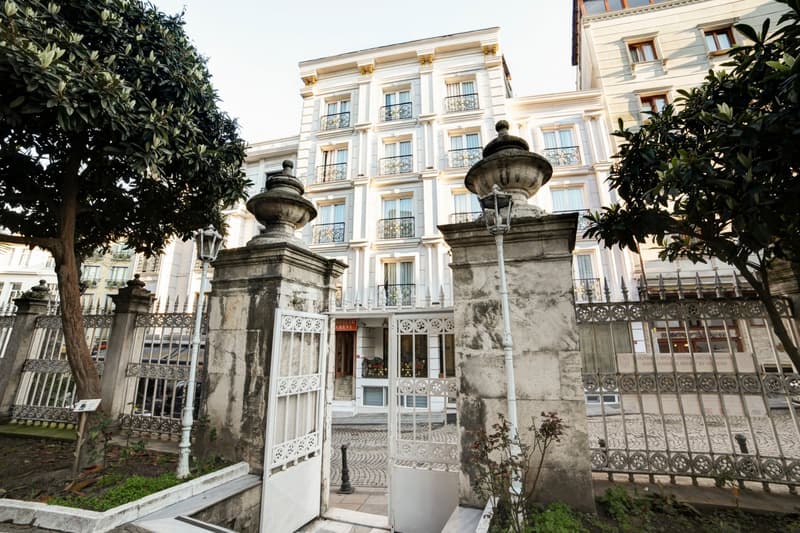 Ayasultan Hotel