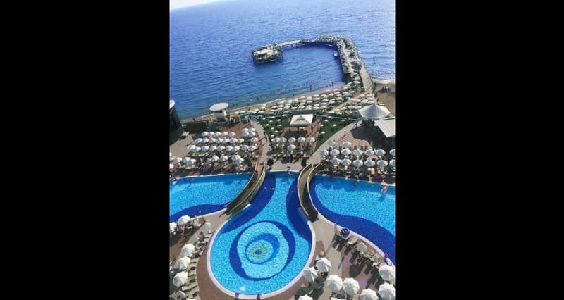 Azura Deluxe Resort & Spa