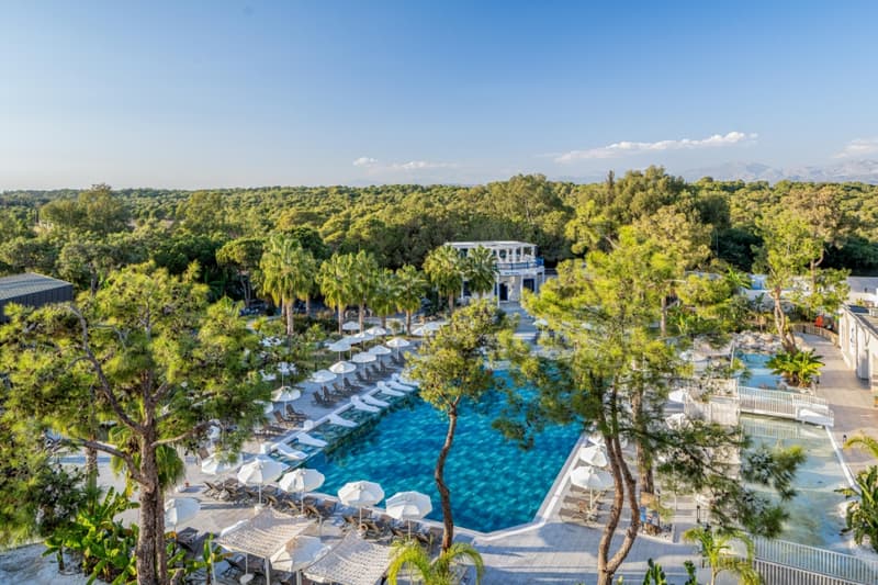 Berry Blue Hotel
