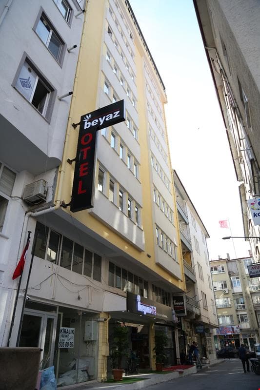 Beyaz Otel