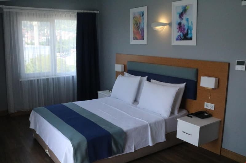 Big Point Hotel
