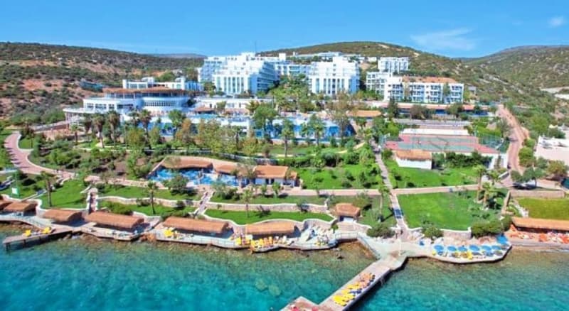 Bodrum Holiday Resort & Spa