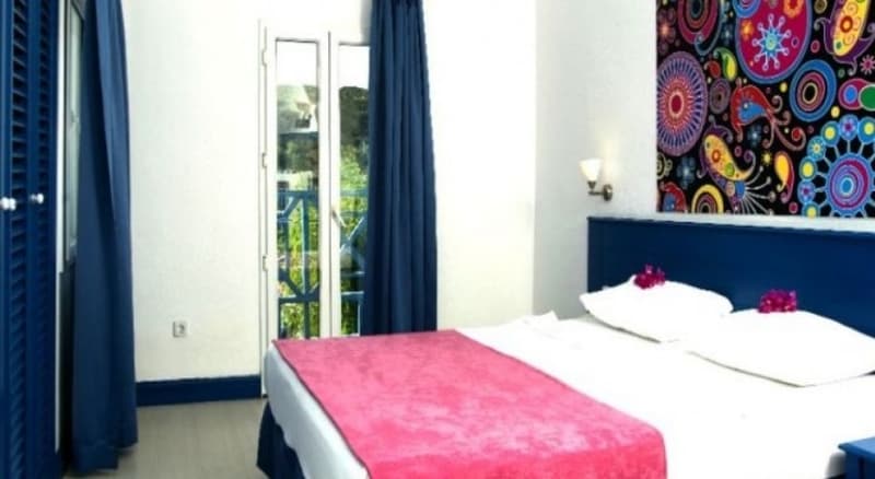 Bodrum Holiday Resort & Spa