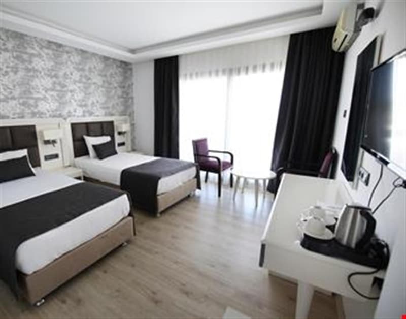 Calamie Hotel & Beach Club
