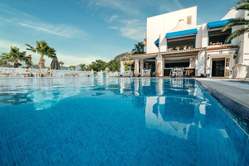 Casablanca Beach (+14)