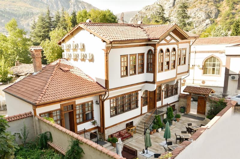 Çifte Konak