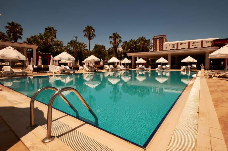 Club Hotel Sera