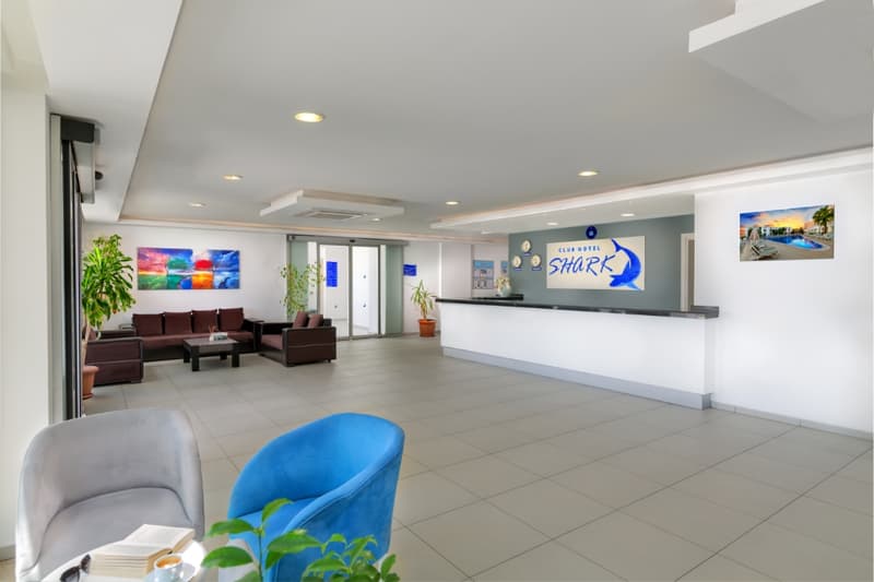 Club Shark Hotel