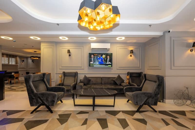 Comfort Suites Hotel