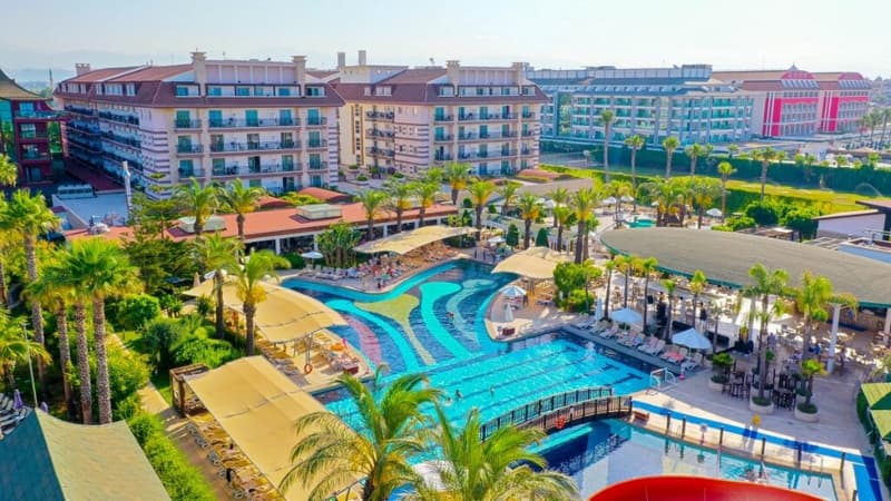 Crystal Family Resort & Spa