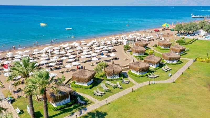 Crystal Tat Beach Golf Resort & Spa