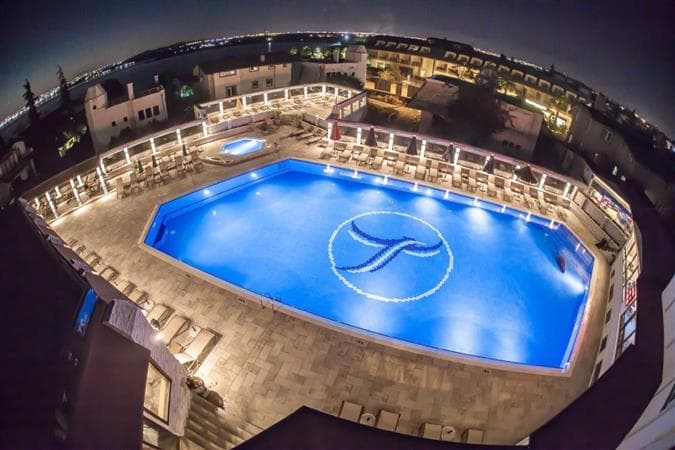 Cuci Hotel Di Mare