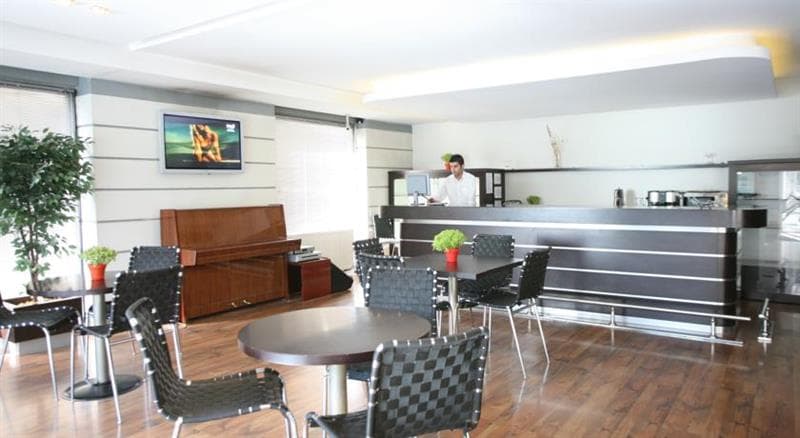 Dalgıçlar Otel