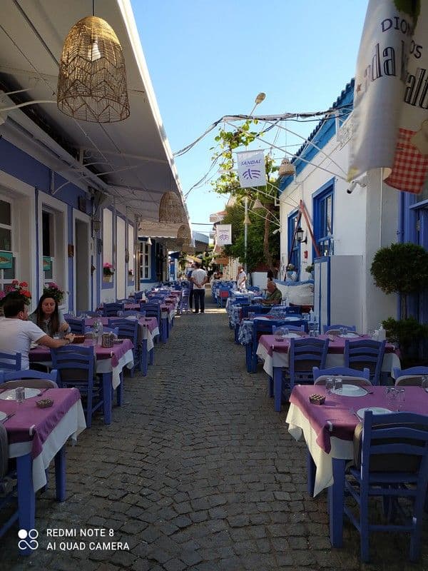 Dionysos Otel Ada Kahvltı & Restaurant