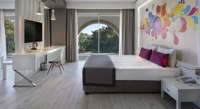 Dosinia Luxury Resort Kemer