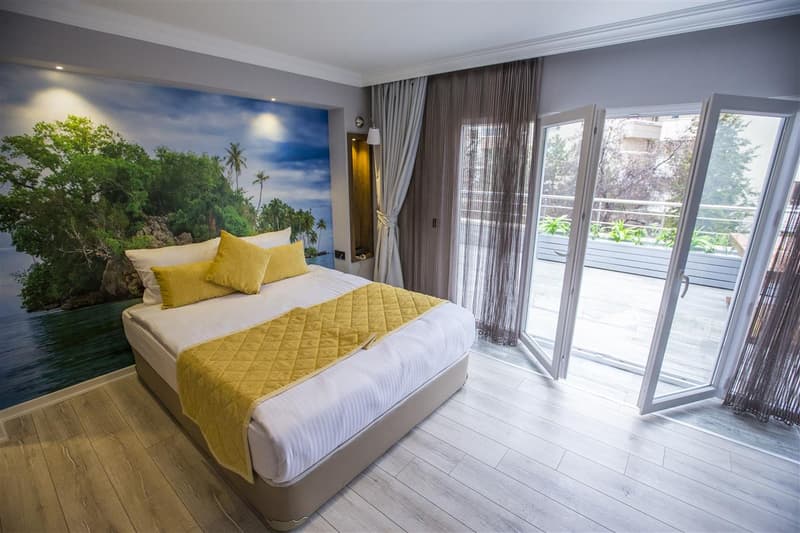 Double Bond Hotel Spa