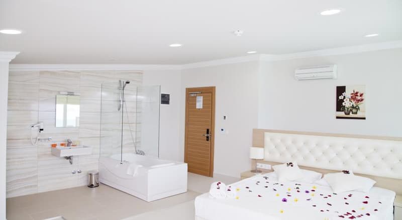 Dragut Point North Hotel