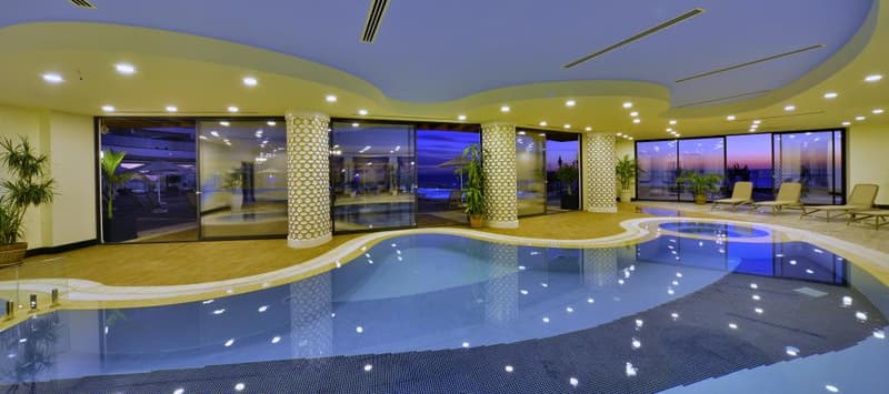 Elite Luxury Suit & Spa
