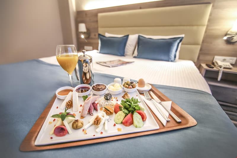 Excellence Inn Hotel