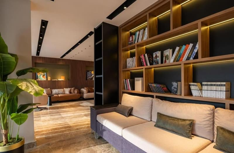 Fly Point Hotel