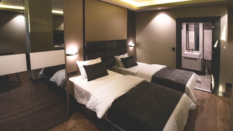 Frt Airlines Otel