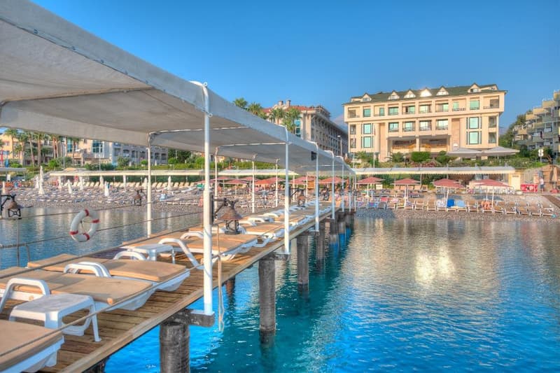 Golden Lotus Otel