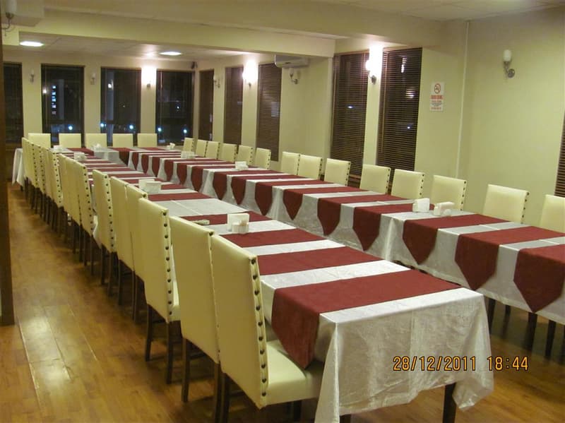 Grand Astra Resort Otel